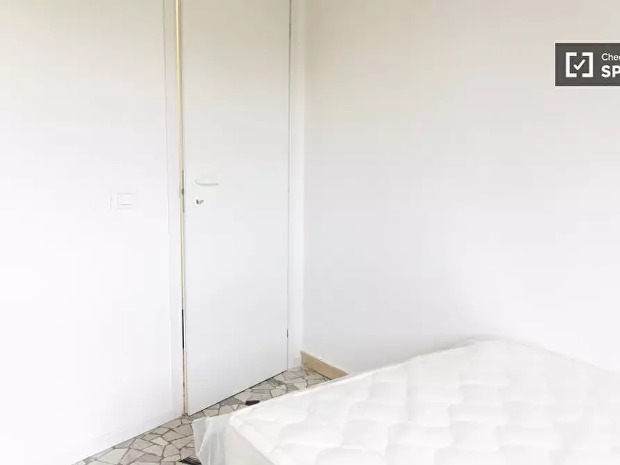 Immagine 6 di Camera condivisa in affitto  in Via Valnerina a Roma