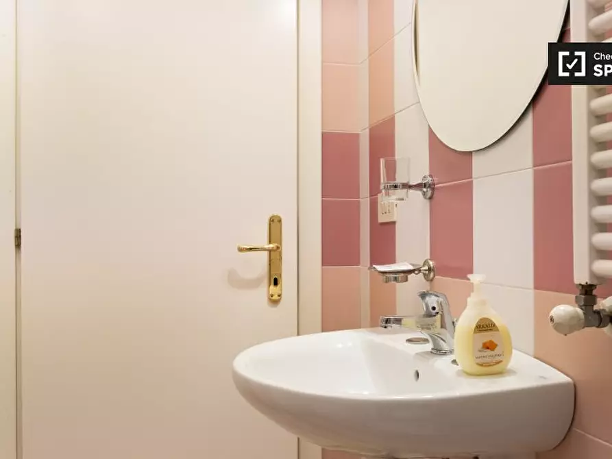 Immagine 11 di Appartamento in affitto  in Via Principe Amedeo a Roma