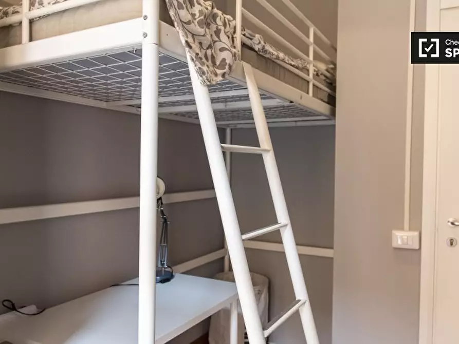 Immagine 4 di Camera condivisa in affitto  in Via Garigliano, 00198 Roma RM, Italy a Roma