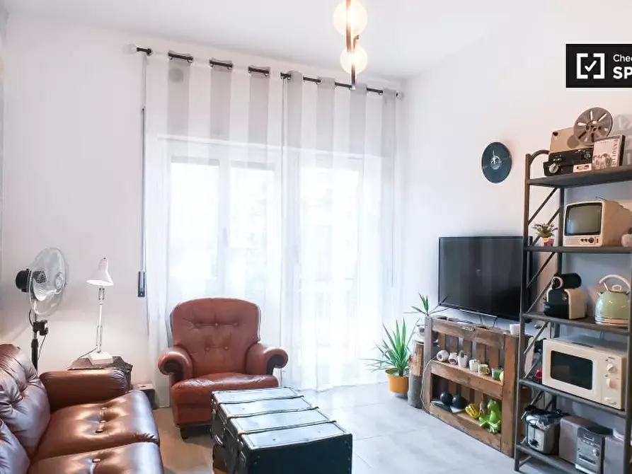 Immagine 13 di Camera condivisa in affitto  in Via Ettore Giovenale a Roma