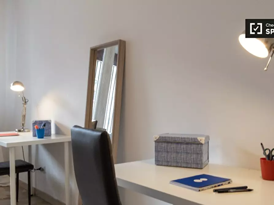 Immagine 3 di Camera condivisa in affitto  in Via Saverio Altamura a Milano