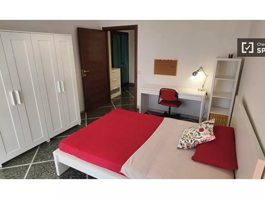 Immagine 1 di Camera condivisa in affitto  in Viale Fratelli Rosselli a Firenze