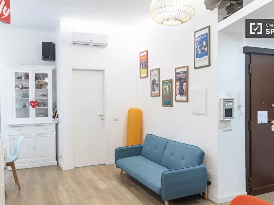 Immagine 15 di Camera condivisa in affitto  in Via Delle Azalee a Roma