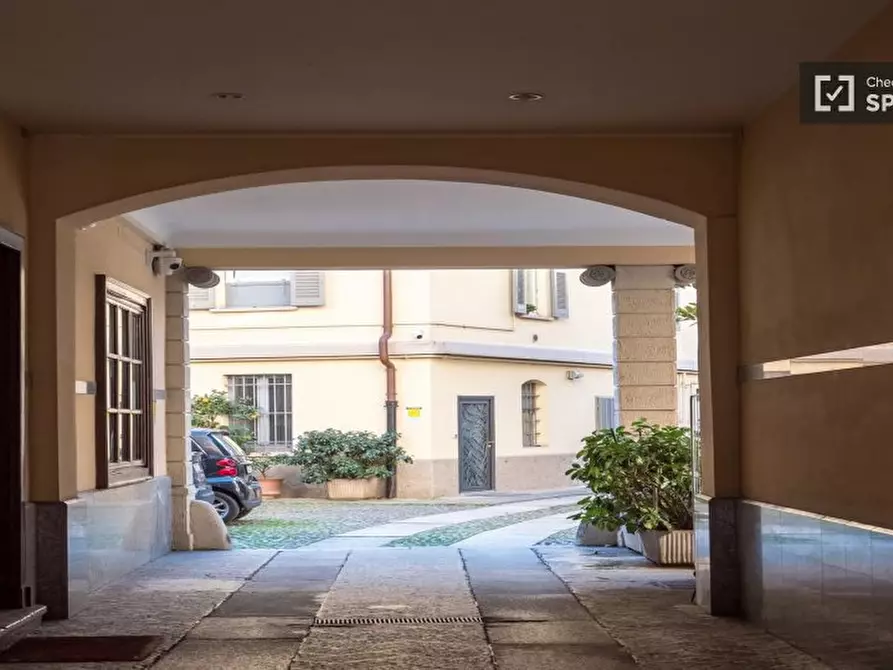 Immagine 17 di Ufficio in affitto  in Viale Coni Zugna a Milano