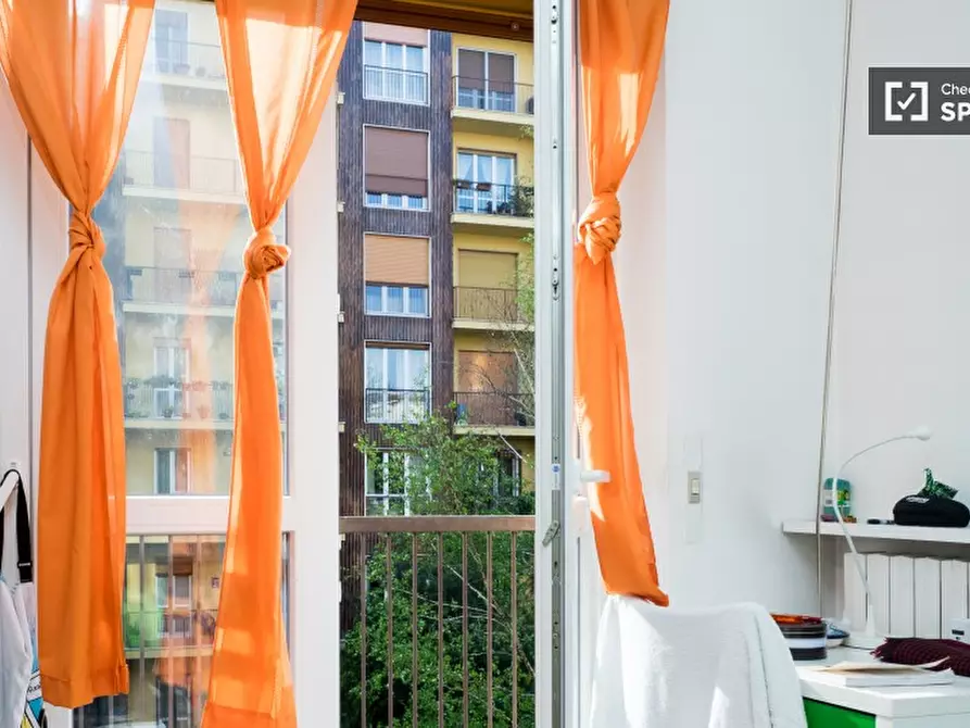 Immagine 4 di Camera condivisa in affitto  in Via Emilio de Marchi a Milano