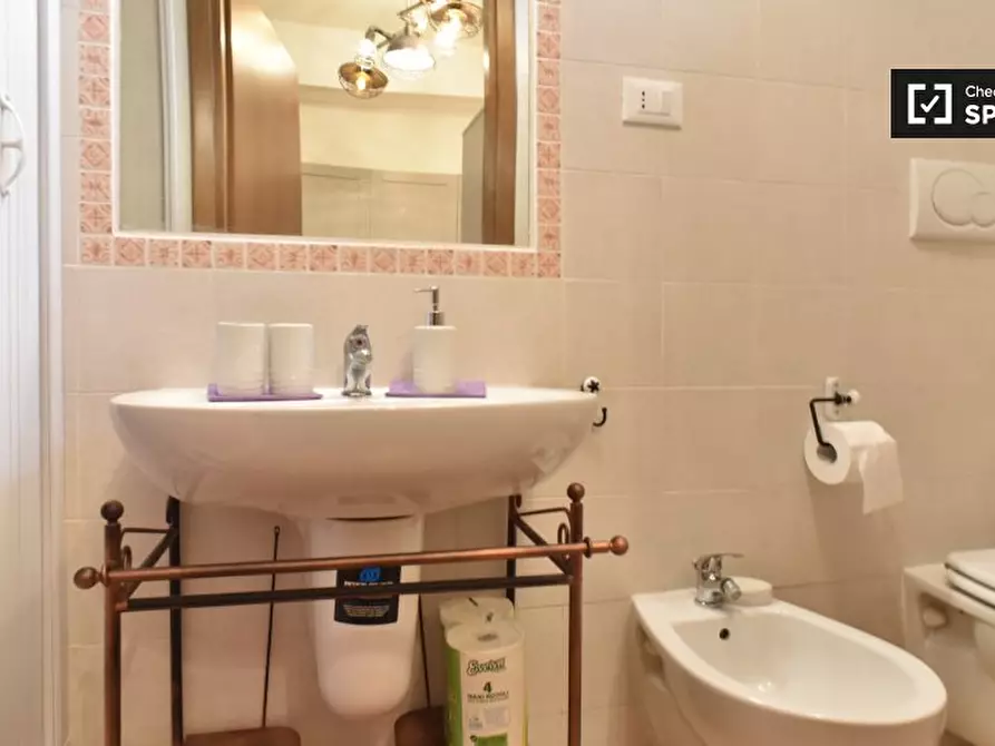 Immagine 9 di Ufficio in affitto  in Via Grammichele a Roma