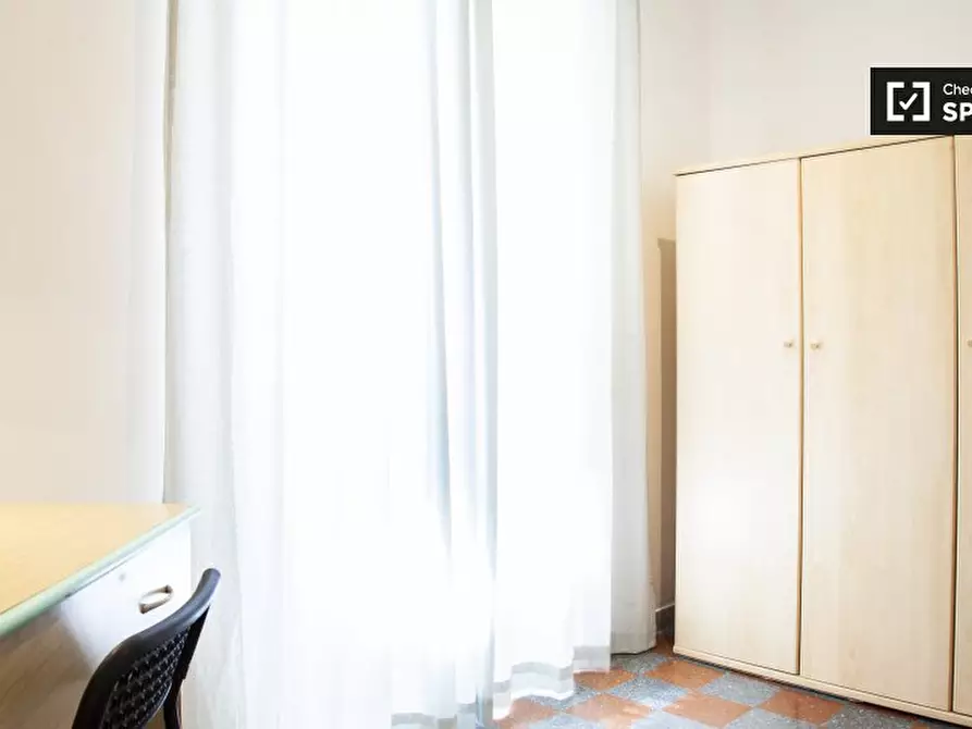 Immagine 3 di Camera condivisa in affitto  in Via degli Opimiani, 00174 Roma RM, Italy a Roma