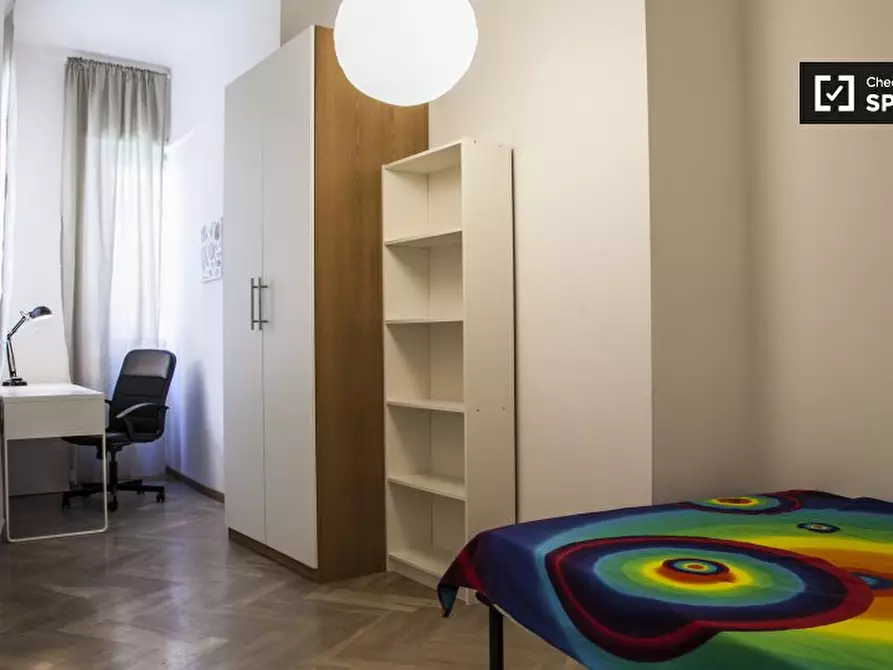 Immagine 4 di Camera condivisa in affitto  in Via Temistocle Calzecchi Onesti a Roma