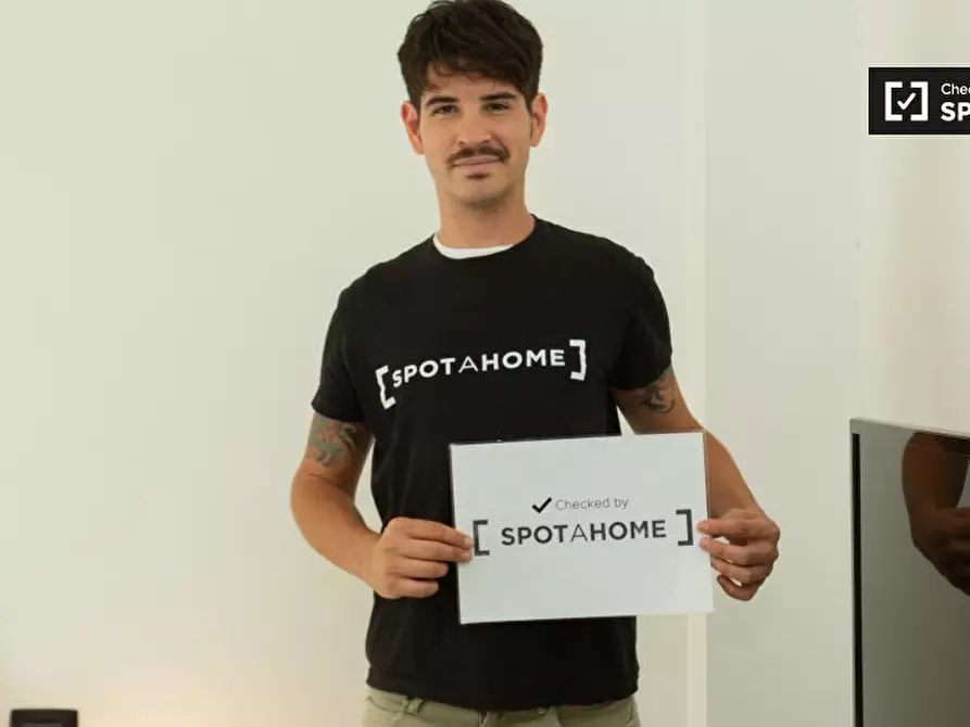 Immagine 17 di Appartamento in affitto  in Via Privata Leonardo Bruni a Milano