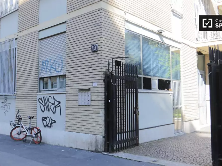 Immagine 19 di Camera condivisa in affitto  in Via Guglielmö Röntgen, 19, 20136 Milano MI, Italy a Milano