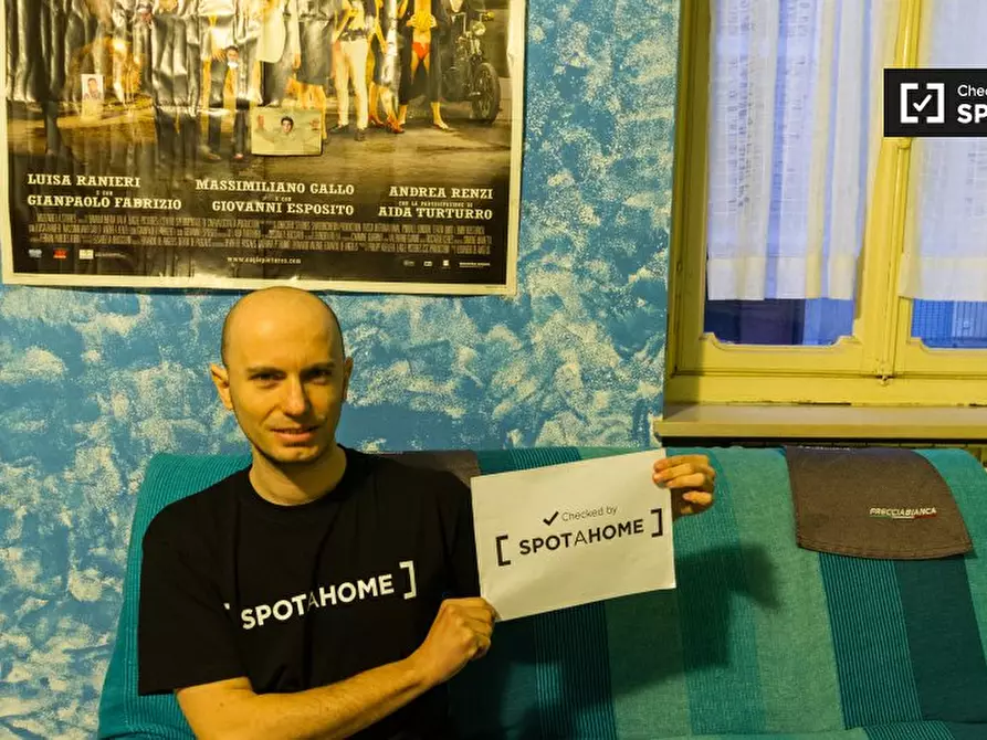 Immagine 6 di Camera condivisa in affitto  in Via Rossana a Torino