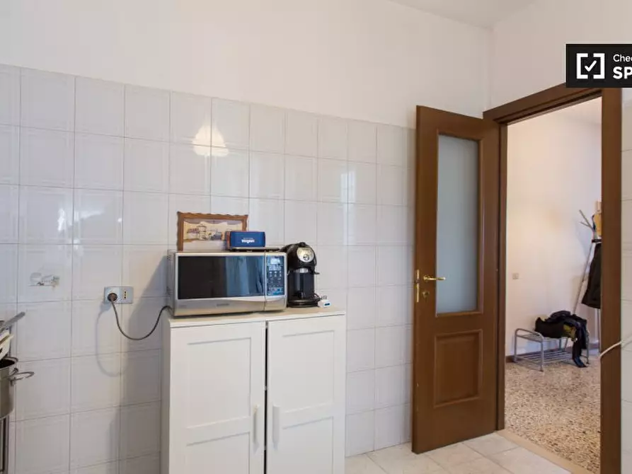 Immagine 11 di Camera condivisa in affitto  in Via Viterbo a Milano