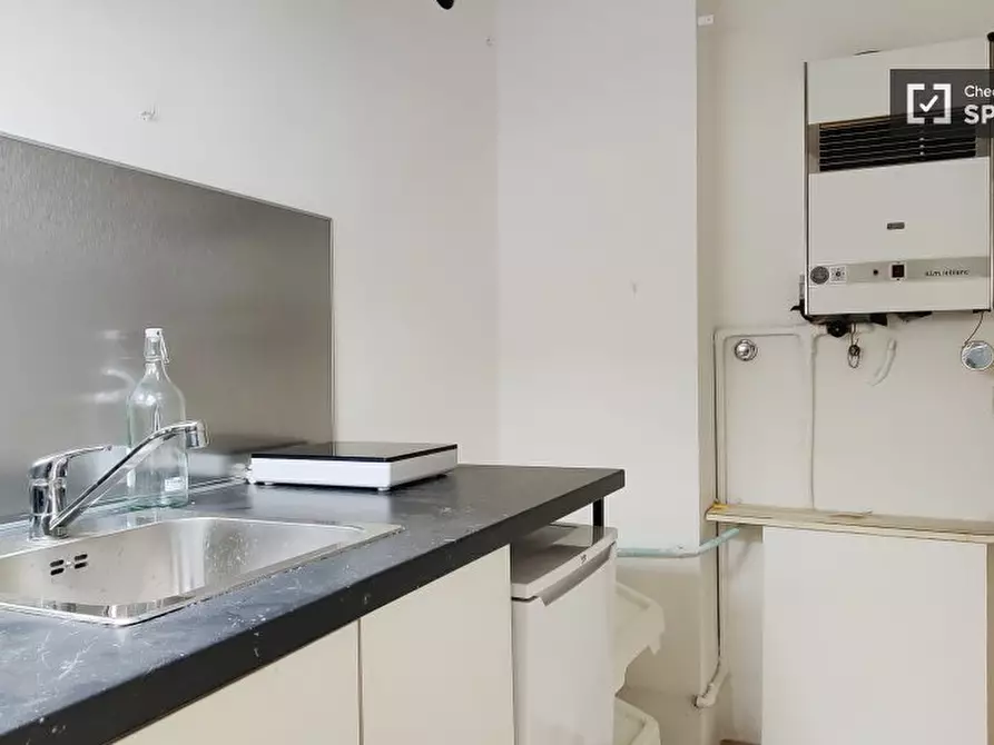 Immagine 8 di Ufficio in affitto  in Via Paolo Frisi a Milano