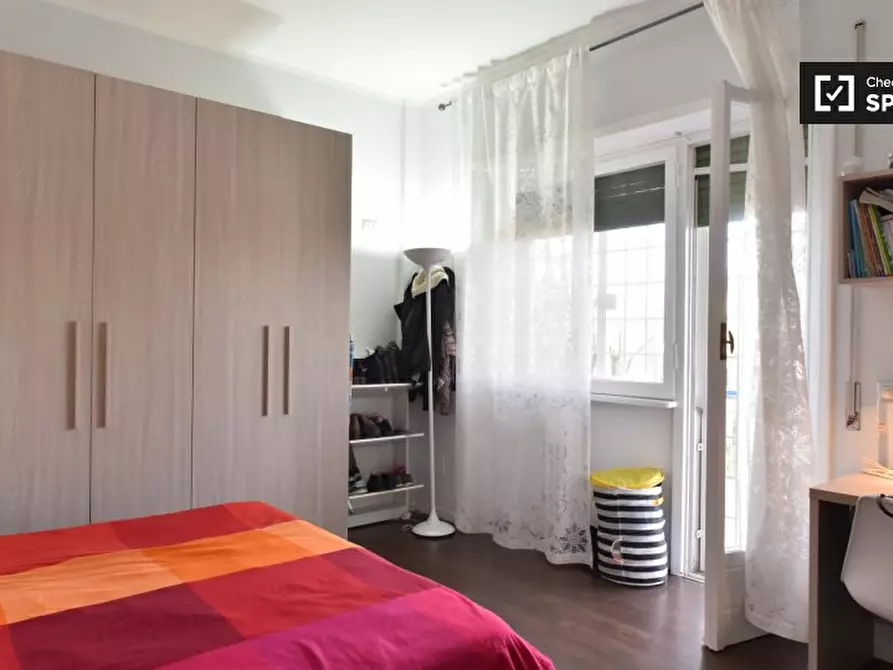 Immagine 13 di Camera condivisa in affitto  in Via Val d'Ossola a Roma