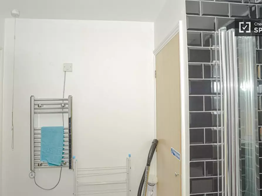 Immagine 15 di Appartamento in affitto  in Rush Grove St a Eltham