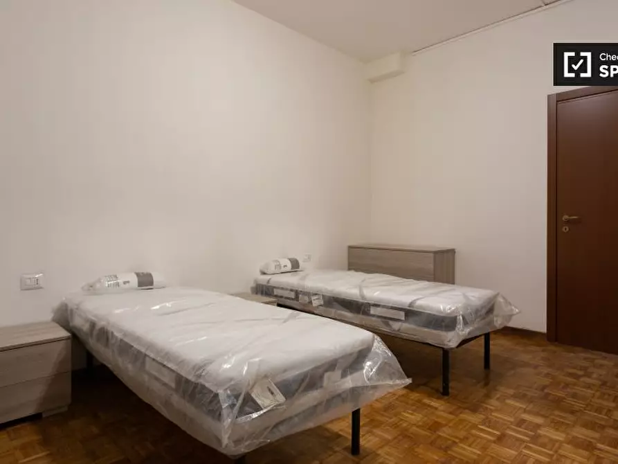 Immagine 3 di Camera condivisa in affitto  in Via Umberto Fogagnolo a Sesto San Giovanni