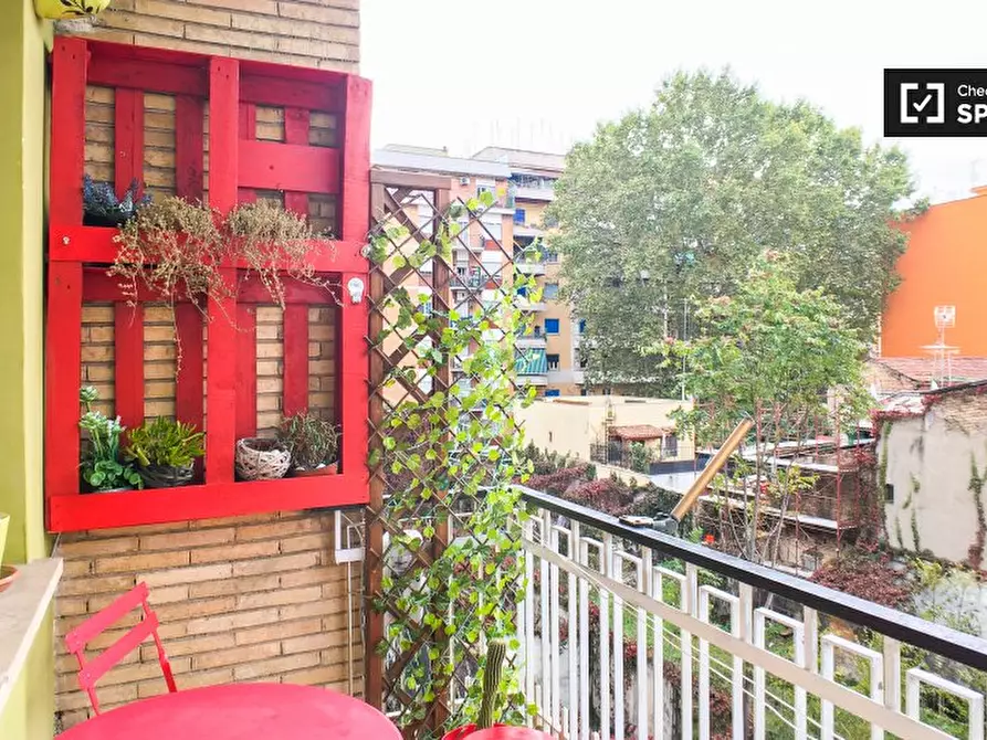 Immagine 18 di Camera condivisa in affitto  in Via Ettore Giovenale a Roma