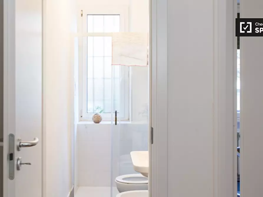 Immagine 11 di Camera condivisa in affitto  in Via Francesco Melzi d'Eril a Milano