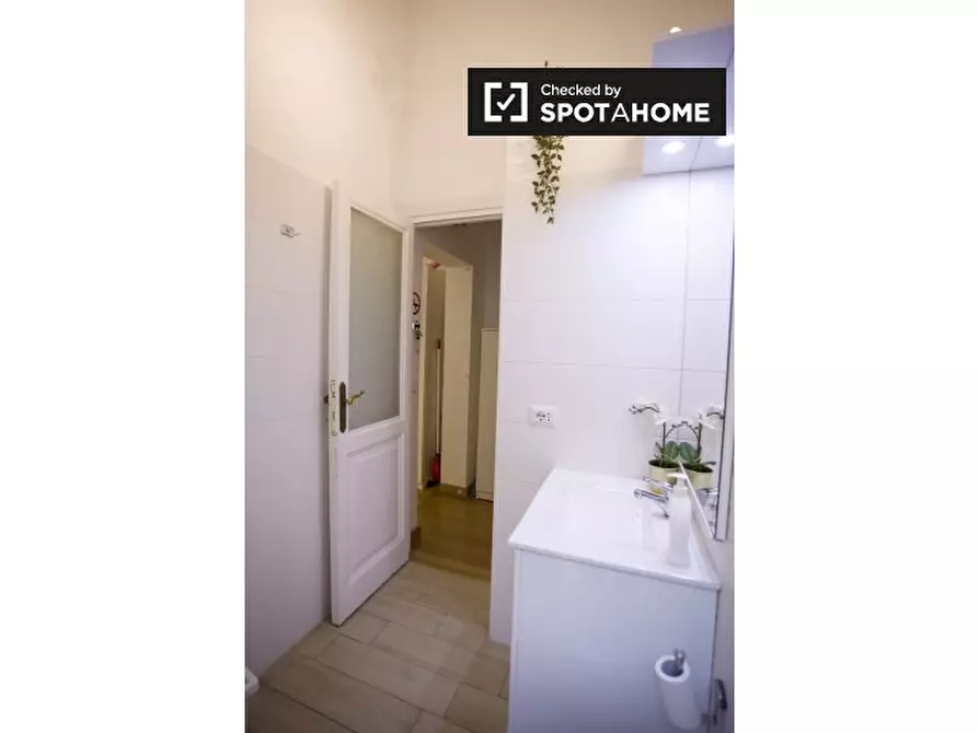 Immagine 12 di Appartamento in affitto  in Via Ottaviano a Roma