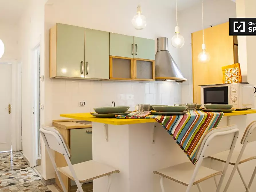 Immagine 6 di Camera condivisa in affitto  in Via Nemorense, 00198 Roma RM, Italy a Roma