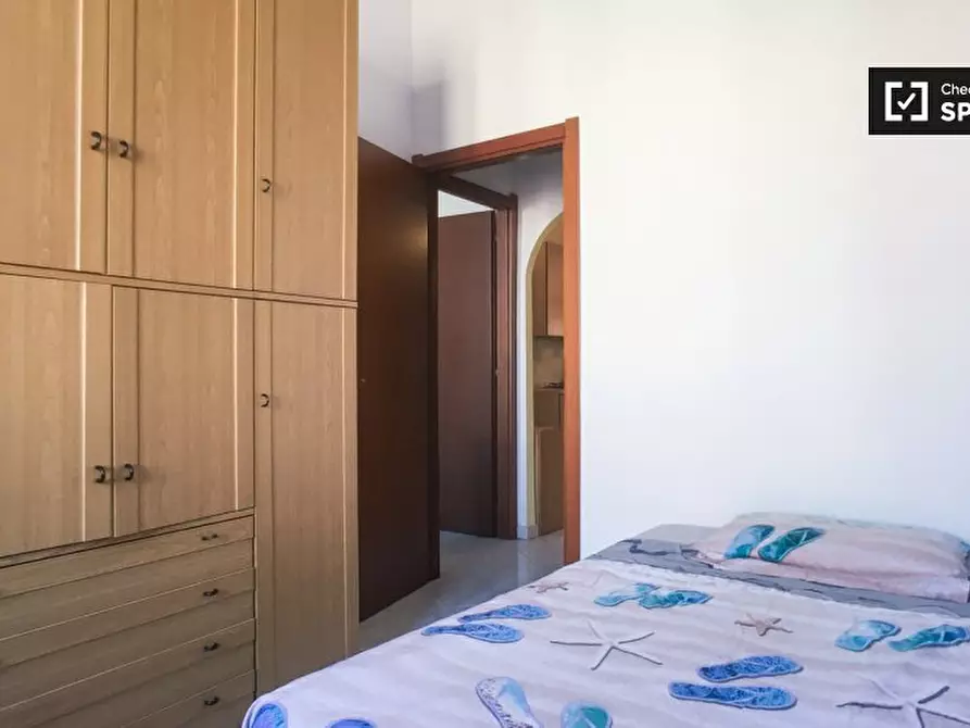 Immagine 3 di Camera condivisa in affitto  in Via Pietro Custodi a Milano