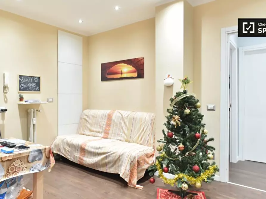 Immagine 6 di Camera condivisa in affitto  in Via Val d'Ossola a Roma