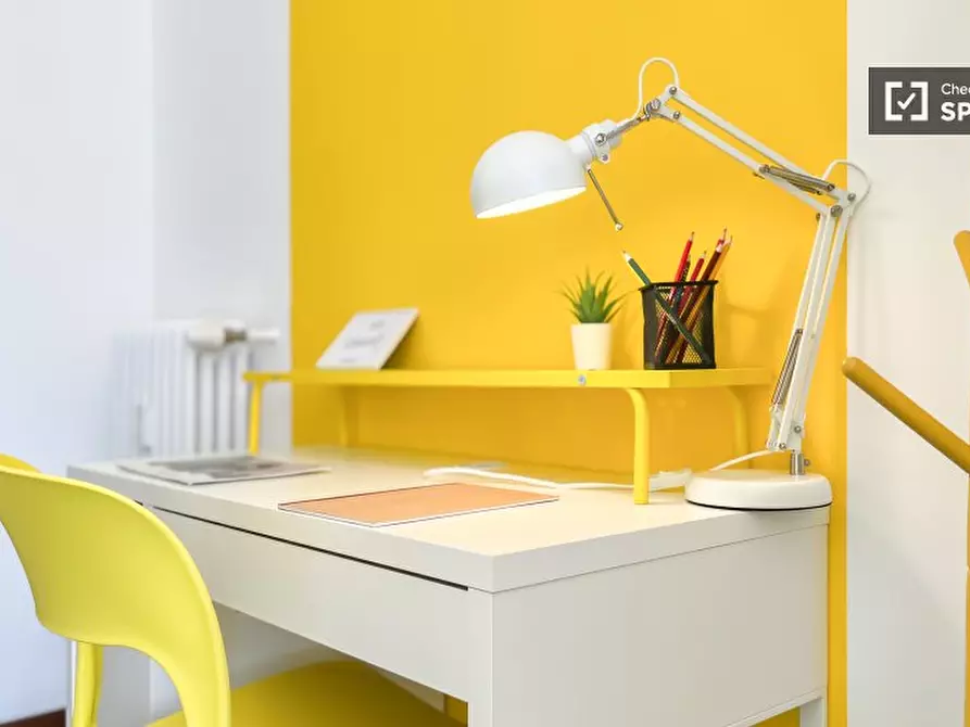 Immagine 6 di Camera condivisa in affitto  in Via Carlo Valvassori Peroni a Milano