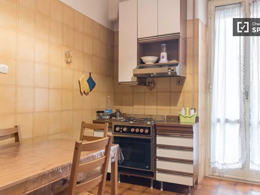 Immagine 7 di Camera condivisa in affitto  in Via Satrico a Roma