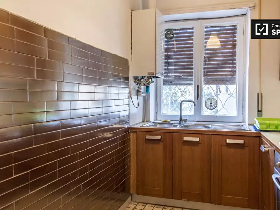 Immagine 9 di Camera condivisa in affitto  in Via Aurelia a Roma