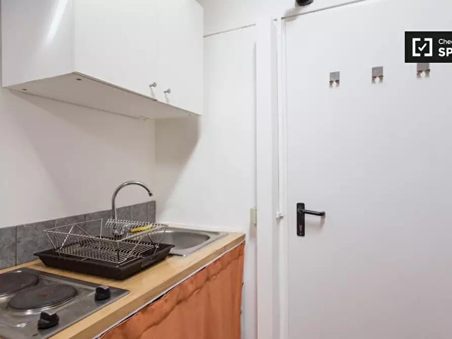 Immagine 3 di Ufficio in affitto  in Viale Giustiniano a Milano