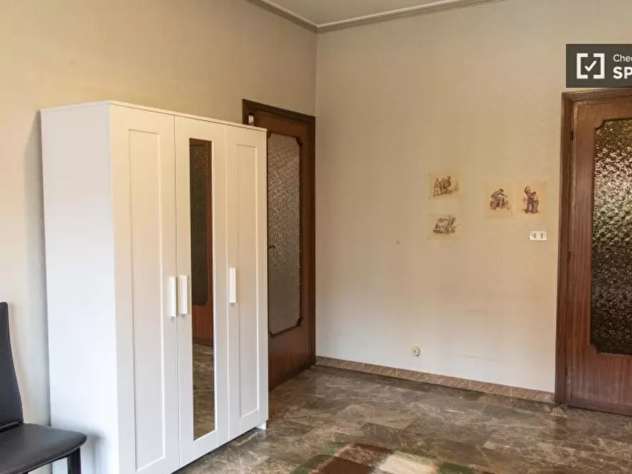 Immagine 8 di Camera condivisa in affitto  in Via Angelo Berardi a Roma