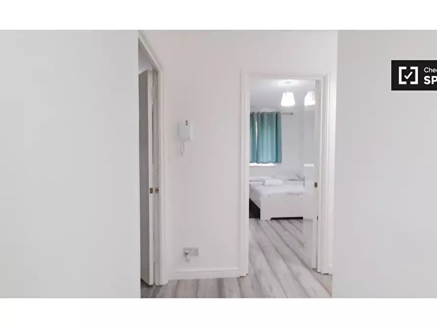 Immagine 6 di Appartamento in affitto  in Fairway Dr a Eltham