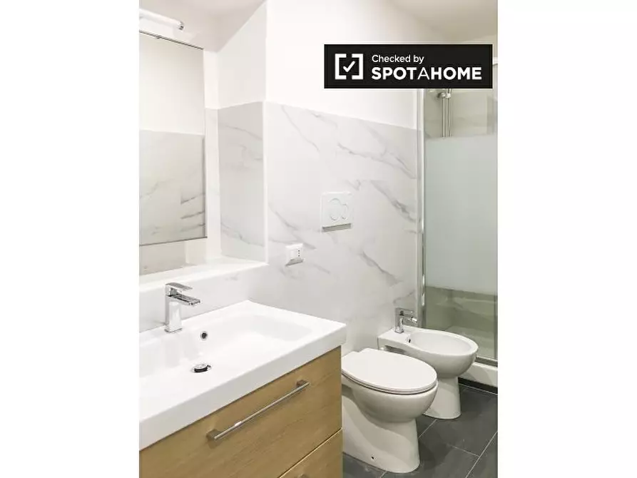 Immagine 14 di Appartamento in affitto  in Via Padova a Milano