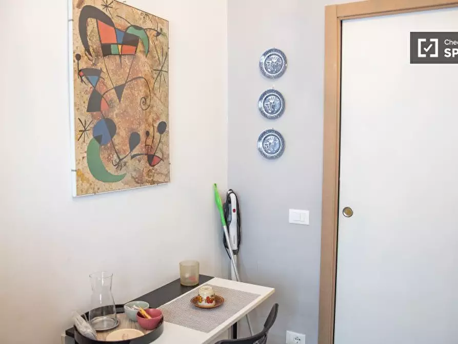 Immagine 9 di Appartamento in affitto  in Vle Tirreno a Roma