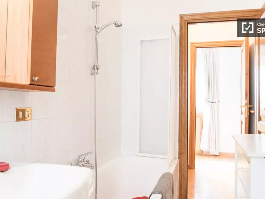 Immagine 16 di Appartamento in affitto  in Via della Cava Aurelia a Roma