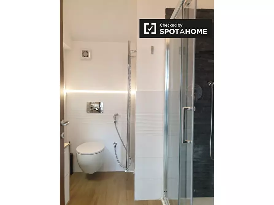 Immagine 6 di Appartamento in affitto  in Via Curio Dentato a Milano