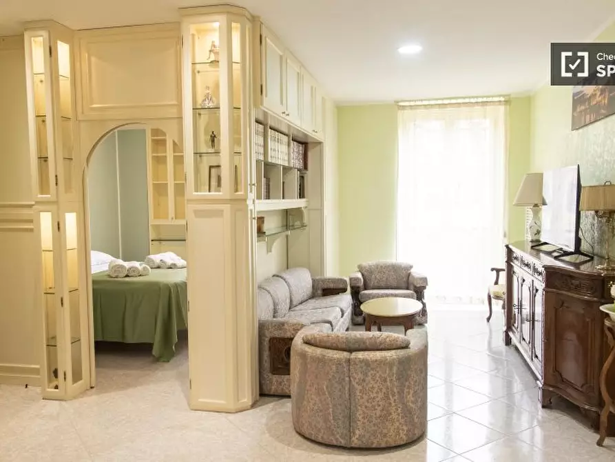 Immagine 2 di Appartamento in affitto  in Largo Pannonia a Roma