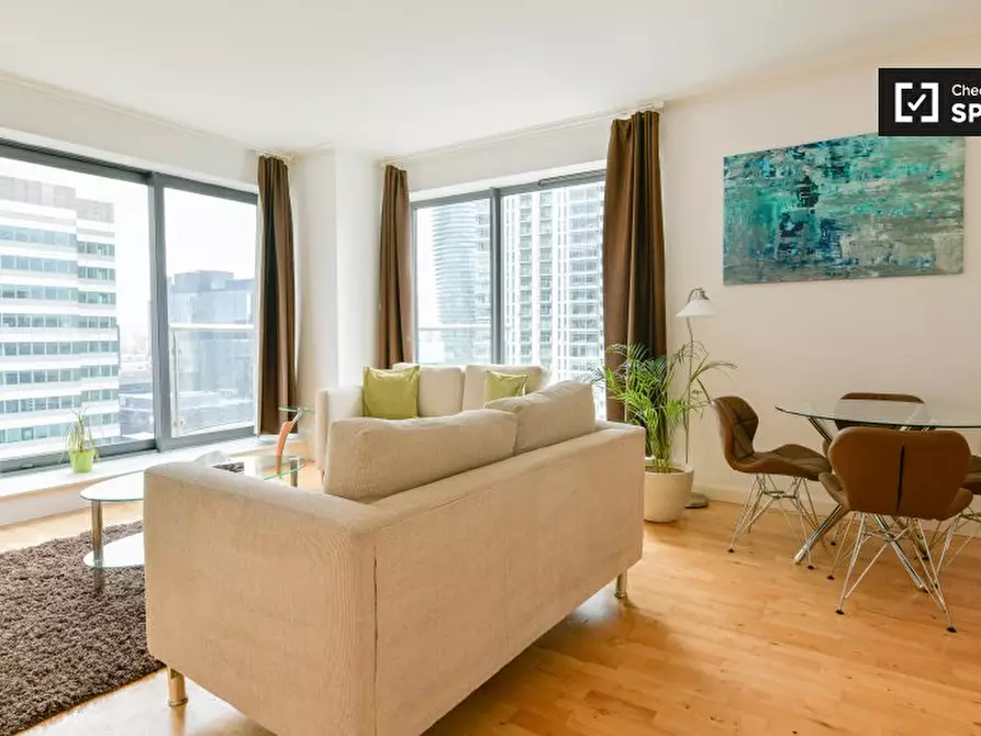 Immagine 3 di Appartamento in affitto  in South Quay Plaza, Isle of Dogs, London a Poplar