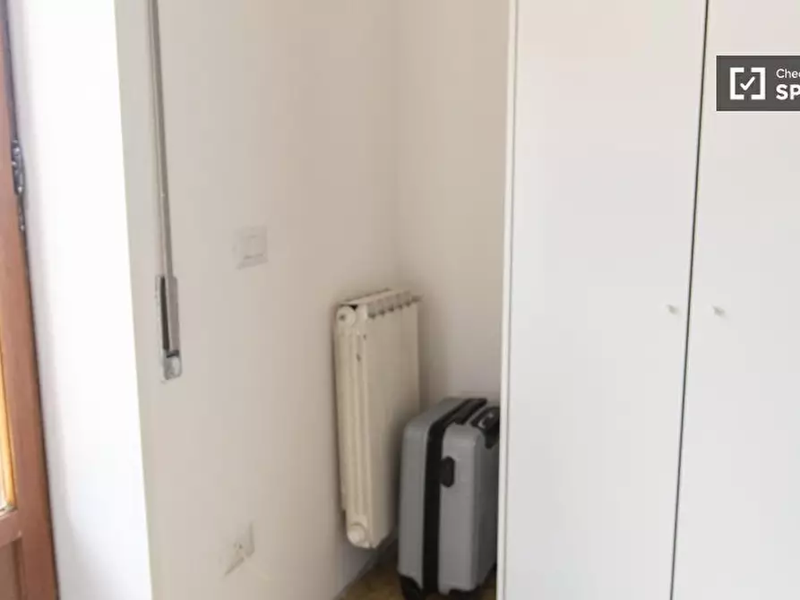 Immagine 4 di Camera condivisa in affitto  in Vicolo delle Lucarie a Roma