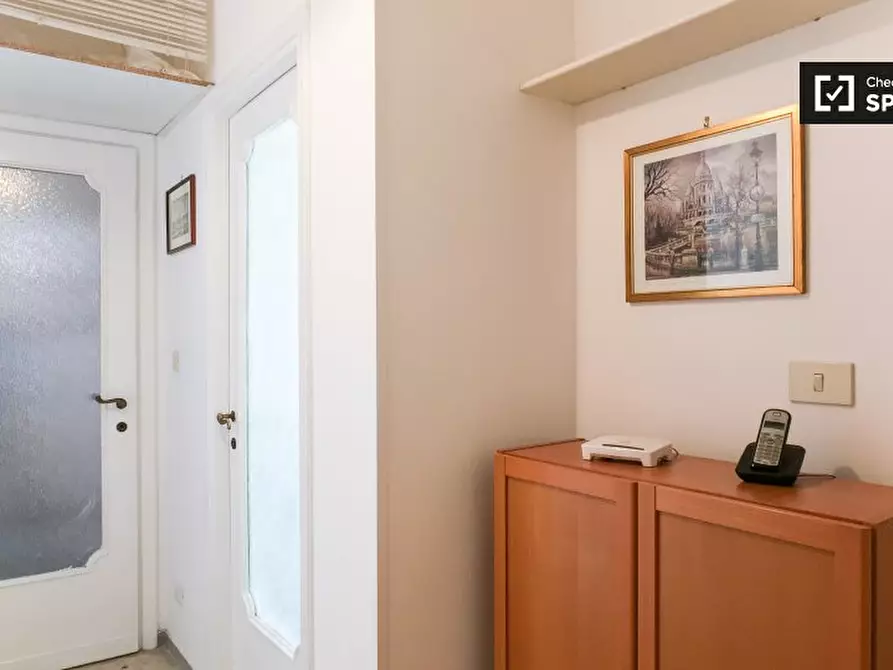 Immagine 17 di Camera condivisa in affitto  in Via Italo Carlo Falbo a Roma