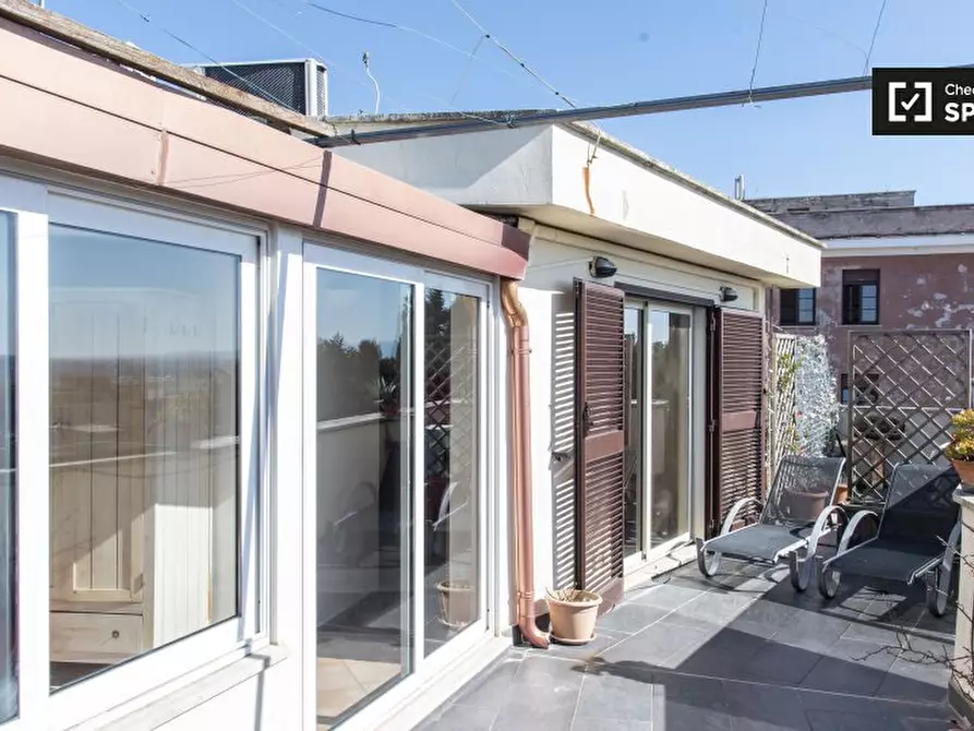 Immagine 18 di Appartamento in affitto  in Via Guido Guinizelli a Roma