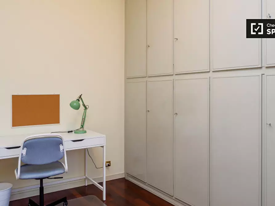 Immagine 3 di Camera condivisa in affitto  in Via Moisè Loria a Milano