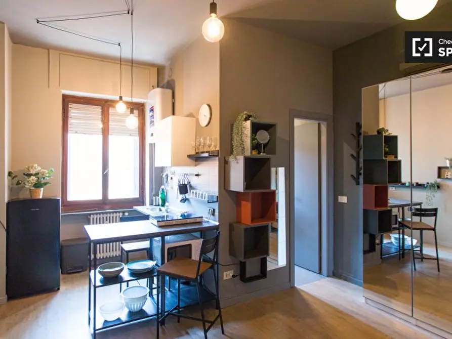 Immagine 6 di Ufficio in affitto  in Viale Famagosta a Milano