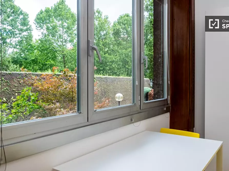 Immagine 18 di Camera condivisa in affitto  in Largo Isabella d'Aragona a Milano