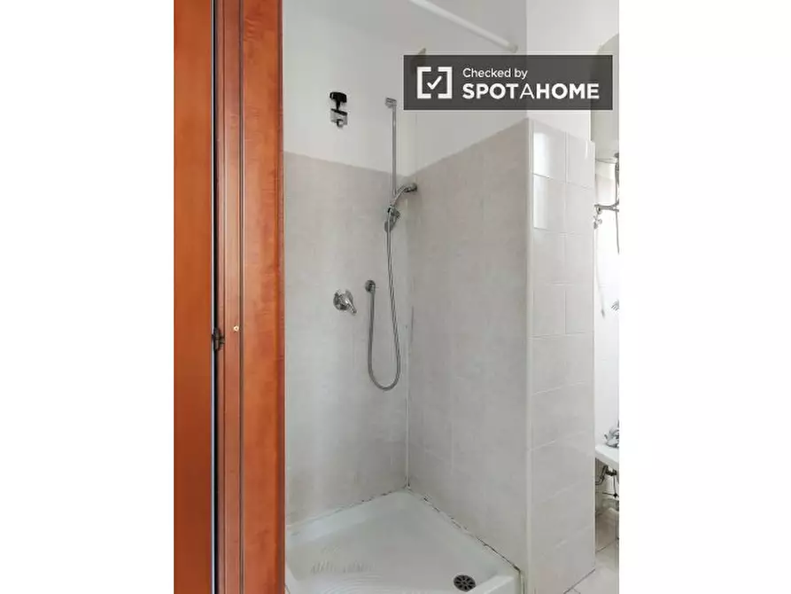 Immagine 13 di Appartamento in affitto  in Viale Molise a Milano