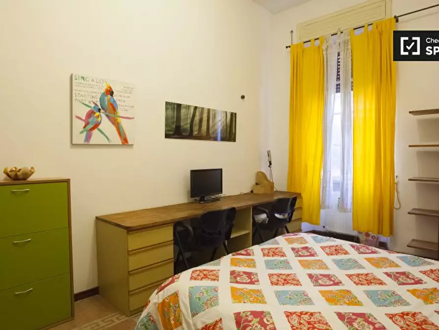 Immagine 5 di Camera condivisa in affitto  in Piazza Melozzo da Forlì, 00196 Roma RM, Italy a Roma