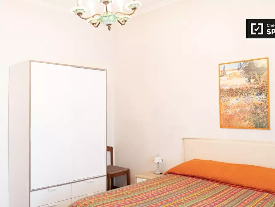 Immagine 2 di Camera condivisa in affitto  in Via Castroregio a Roma