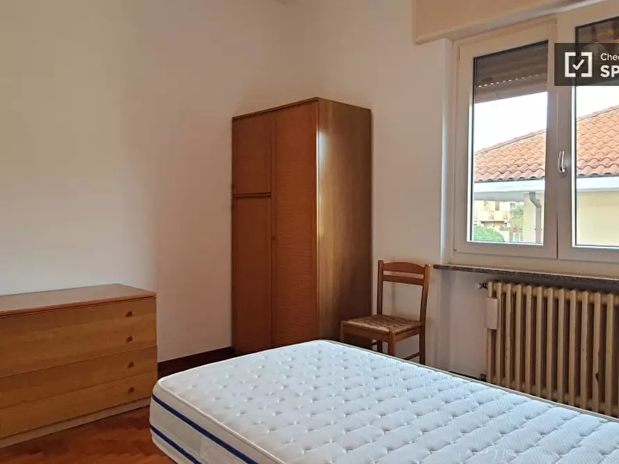 Immagine 2 di Camera condivisa in affitto  in Via G. Deledda a Treviolo