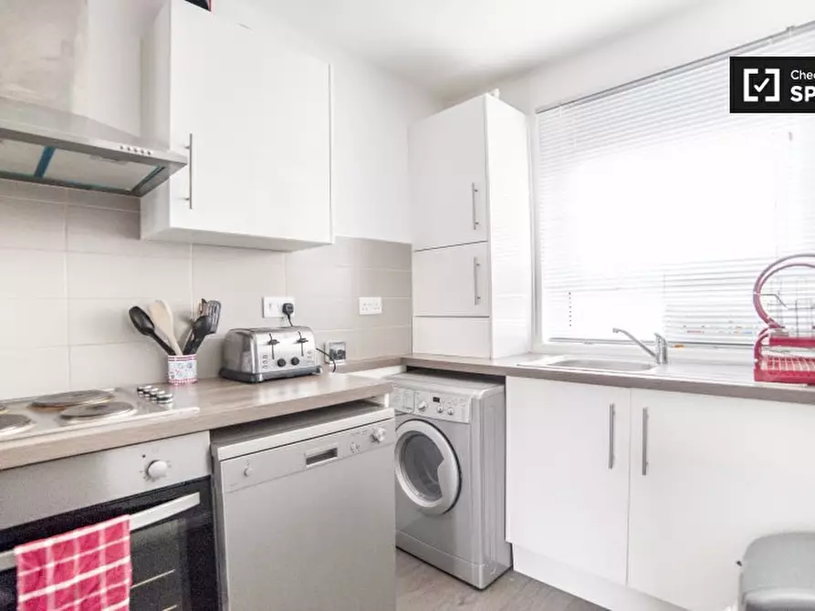 Immagine 10 di Camera condivisa in affitto  in Poplar a Poplar