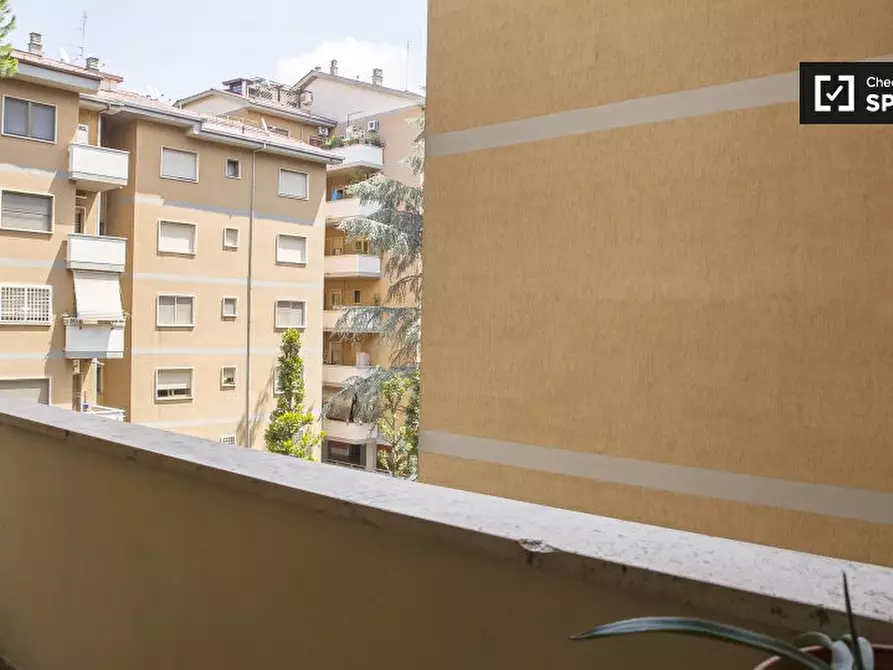 Immagine 13 di Camera condivisa in affitto  in Via Rugantino, 00169 Roma RM, Italy a Roma